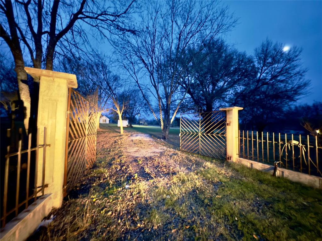 28296 Spring Valley Drive Kemp, TX 75143 - Photo 23 of 32