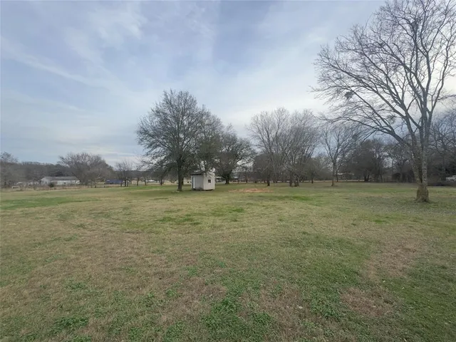 $335,000 | 28296 Spring Valley Drive, Kemp, TX 75143
