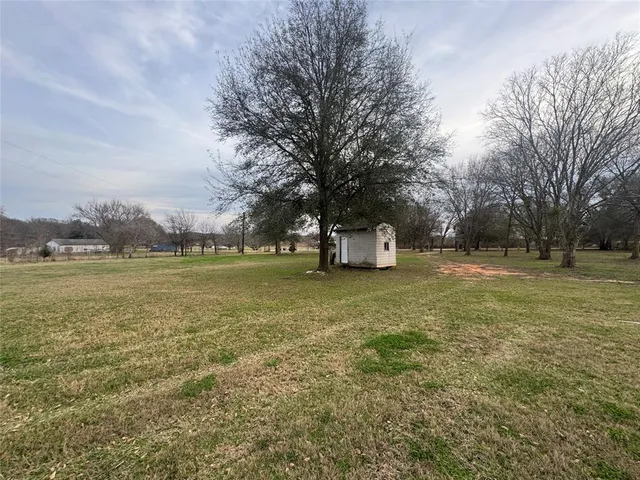 $335,000 | 28296 Spring Valley Drive, Kemp, TX 75143
