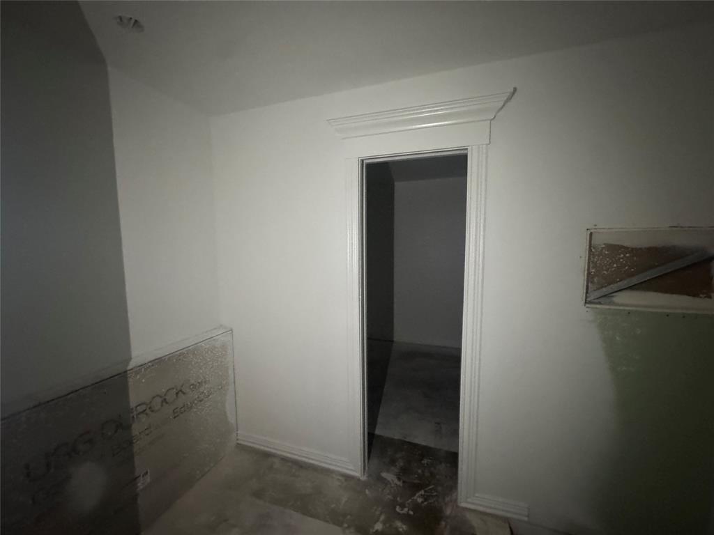 28296 Spring Valley Drive Kemp, TX 75143 - Photo 29 of 32 Bathroom with concrete flooring