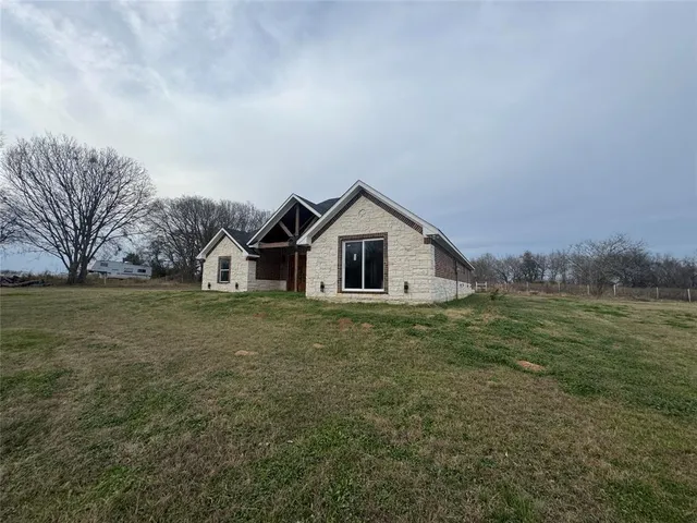 $335,000 | 28296 Spring Valley Drive, Kemp, TX 75143