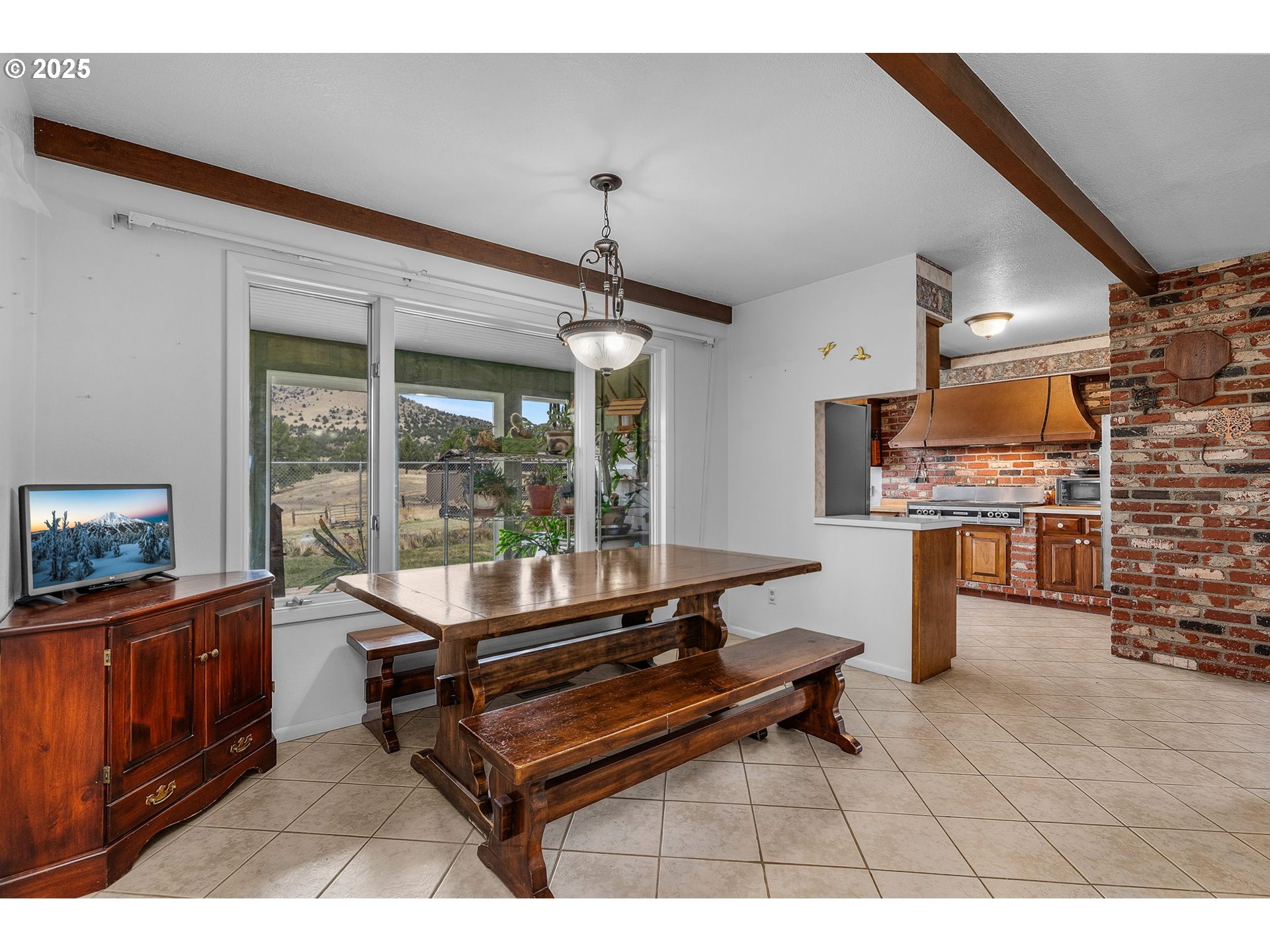 19369 Highway 26 Mitchell, OR 97750 - Photo 13 of 48 a room with furniture pool table and flat screen tv