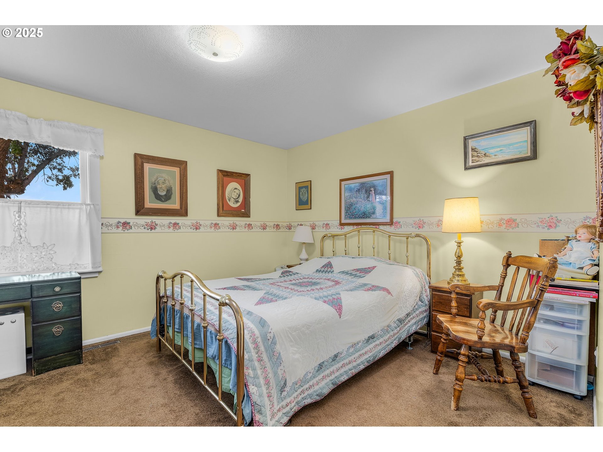 19369 Highway 26 Mitchell, OR 97750 - Photo 25 of 48 a bedroom with a bed a table and chair