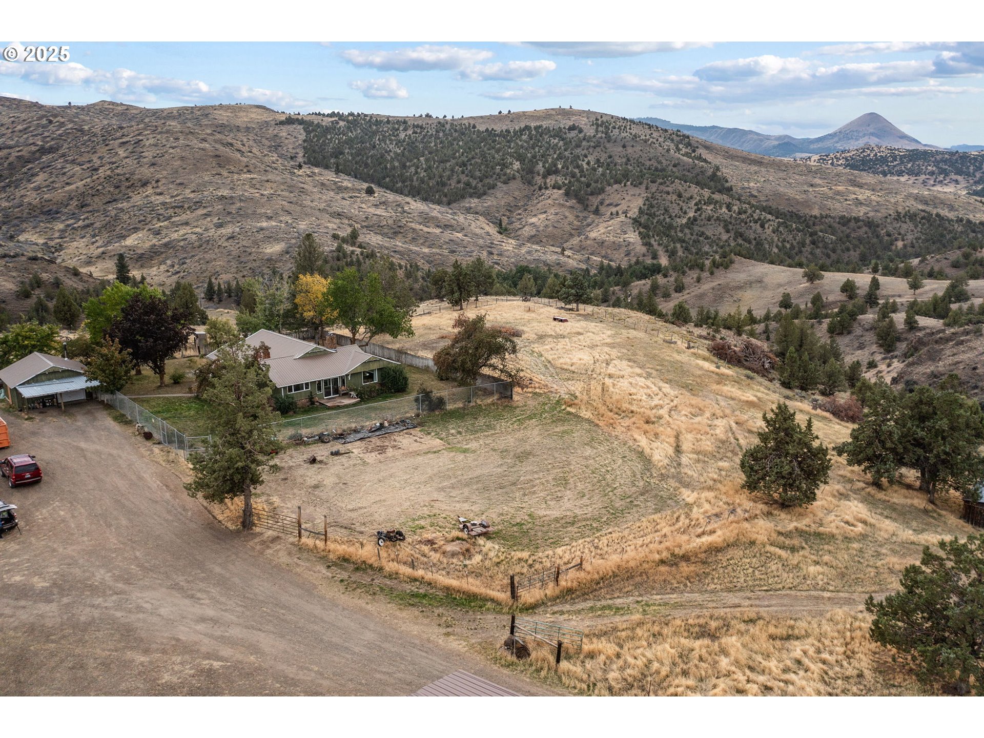 19369 Highway 26 Mitchell, OR 97750 - Photo 5 of 48 a view of outdoor space and mountain view