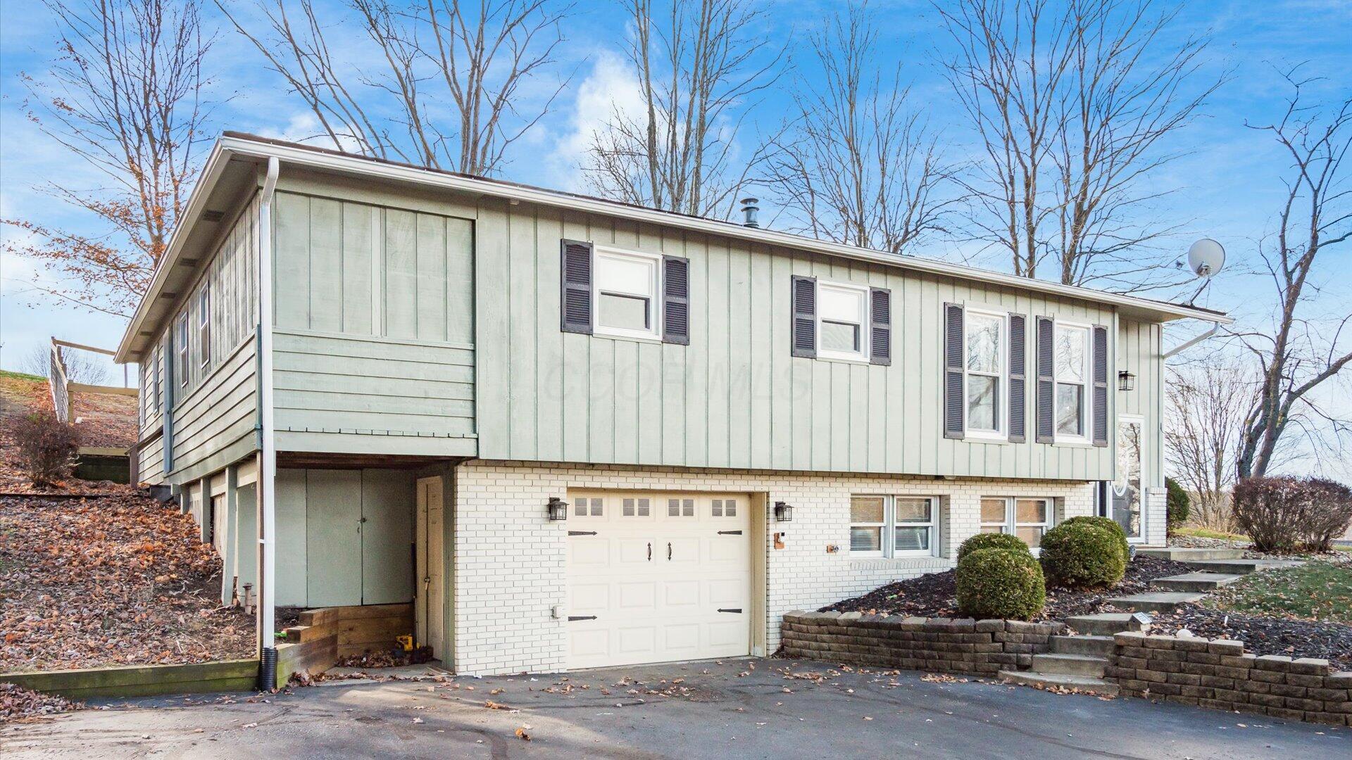 13686 Wills Road Southeast Newark, OH 43056 - Photo 4 of 40 01-z 13686 Wills Rd094