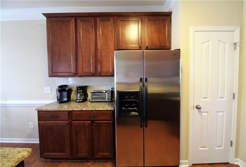 845 Hedgepath Terrace High Point, NC 27265 - Photo 6 of 20 Gallery Image 6