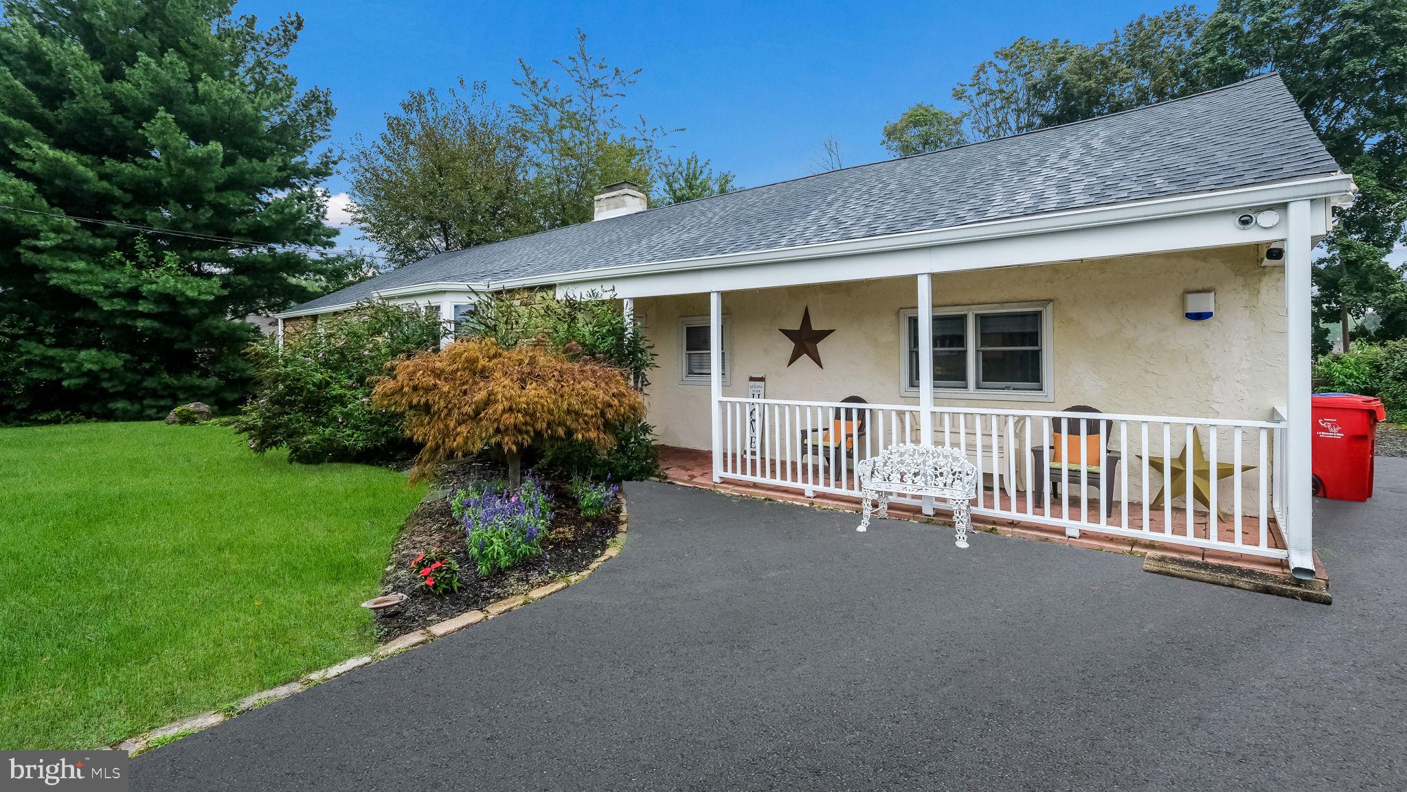 599 Ivyland Road Warminster, PA 18974 - Photo 2 of 37 Gallery Image 2