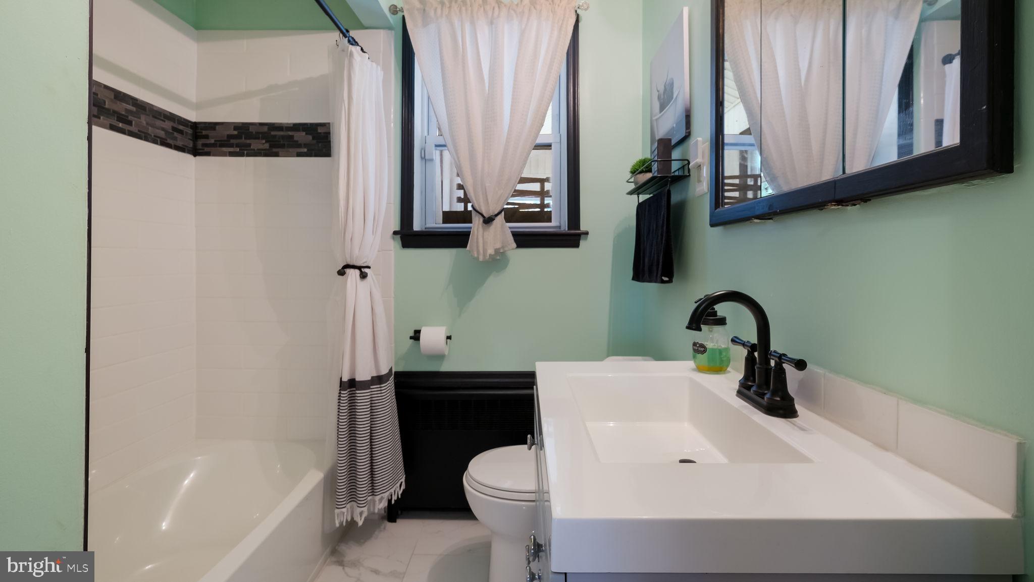 599 Ivyland Road Warminster, PA 18974 - Photo 28 of 37 Gallery Image 28