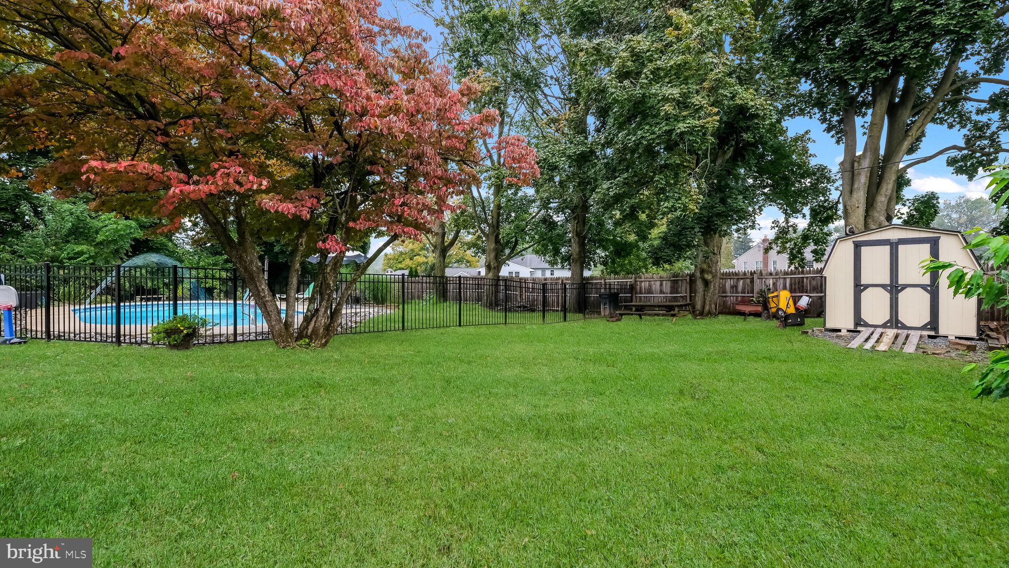 599 Ivyland Road Warminster, PA 18974 - Photo 5 of 37 Gallery Image 5