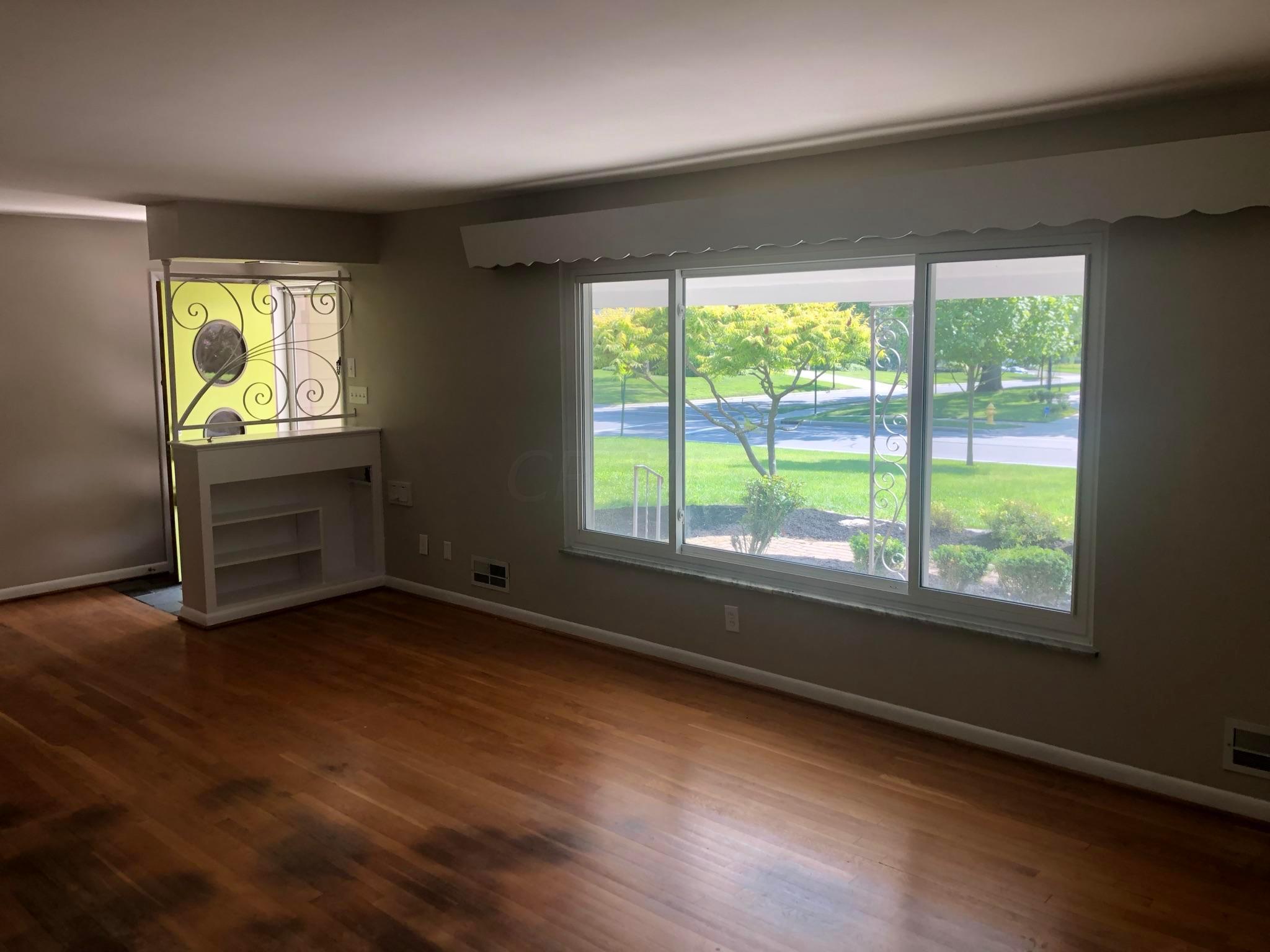 3929 Mountview Road Columbus, OH 43220 - Photo 5 of 35