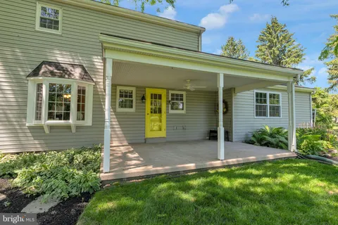 $750,000 | 89 Buck Road, Warrington, PA 18976