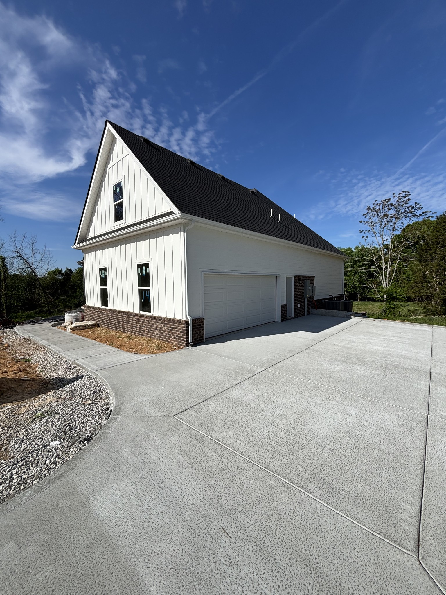 0 Cascade Drive Winchester, TN 37398 - Photo 2 of 33 a view of house with yard and a large parking space