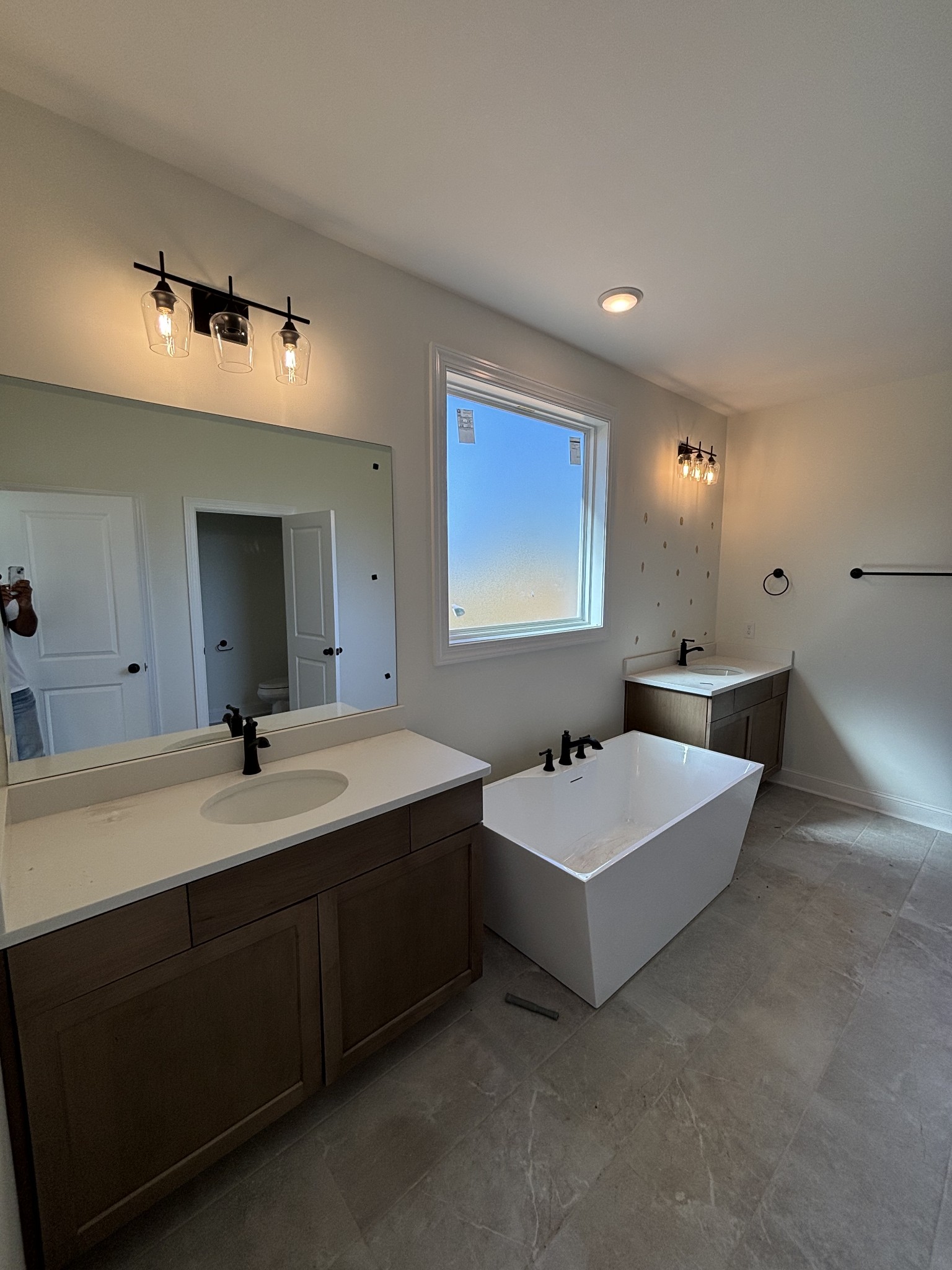 0 Cascade Drive Winchester, TN 37398 - Photo 7 of 33 a bathroom with a double vanity sink mirror and bathtub