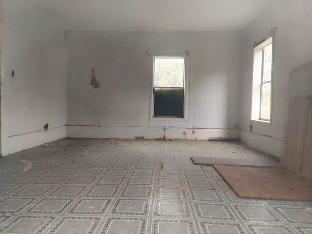 $64,989 | 1407 Madam Queen Street, Marshall, TX 75670