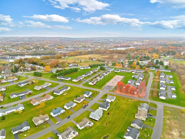 $365,000 | 5 Chickadee Trail, Unit 5, Winslow, ME 04901