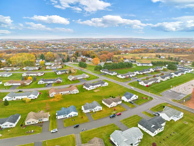 $365,000 | 5 Chickadee Trail, Unit 5, Winslow, ME 04901