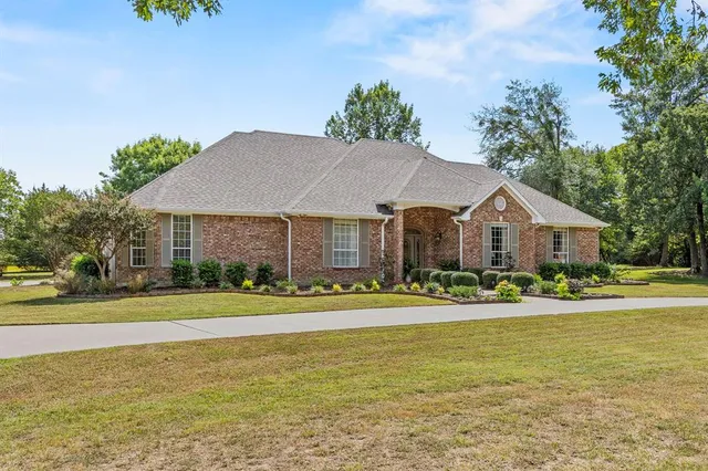 $649,900 | 1 Blue Bonnet Trail, Greenville, TX 75402