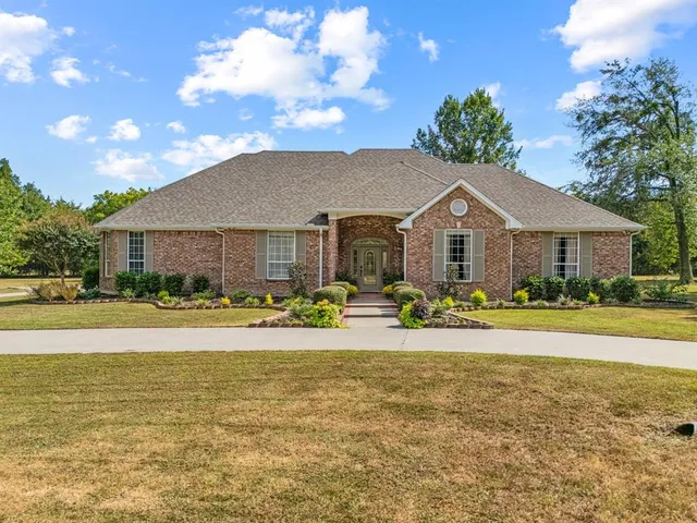 $649,900 | 1 Blue Bonnet Trail, Greenville, TX 75402