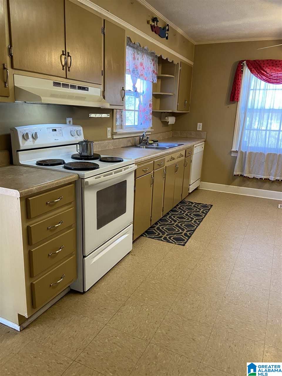 610 Spring Drive Sylacauga, AL 35150 - Photo 6 of 18