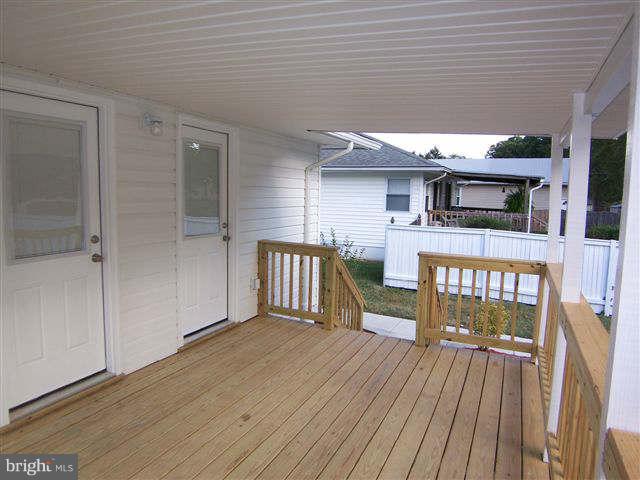 6125 Auth Road Suitland, MD 20746 - Photo 14 of 15 Exterior (Rear)