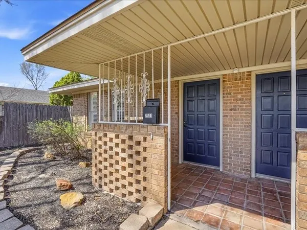 $1,400 | 2531 West 12th Street, Dallas, TX 75211