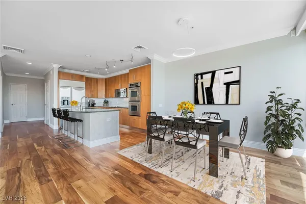 $3,800 | 200 West Sahara Avenue, Unit 3906, Las Vegas, NV 89102