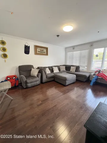 $759,000 | 220 Norway Avenue | South Beach