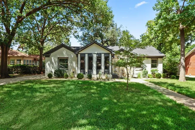 $865,000 | 3642 West Biddison Street, Fort Worth, TX 76109