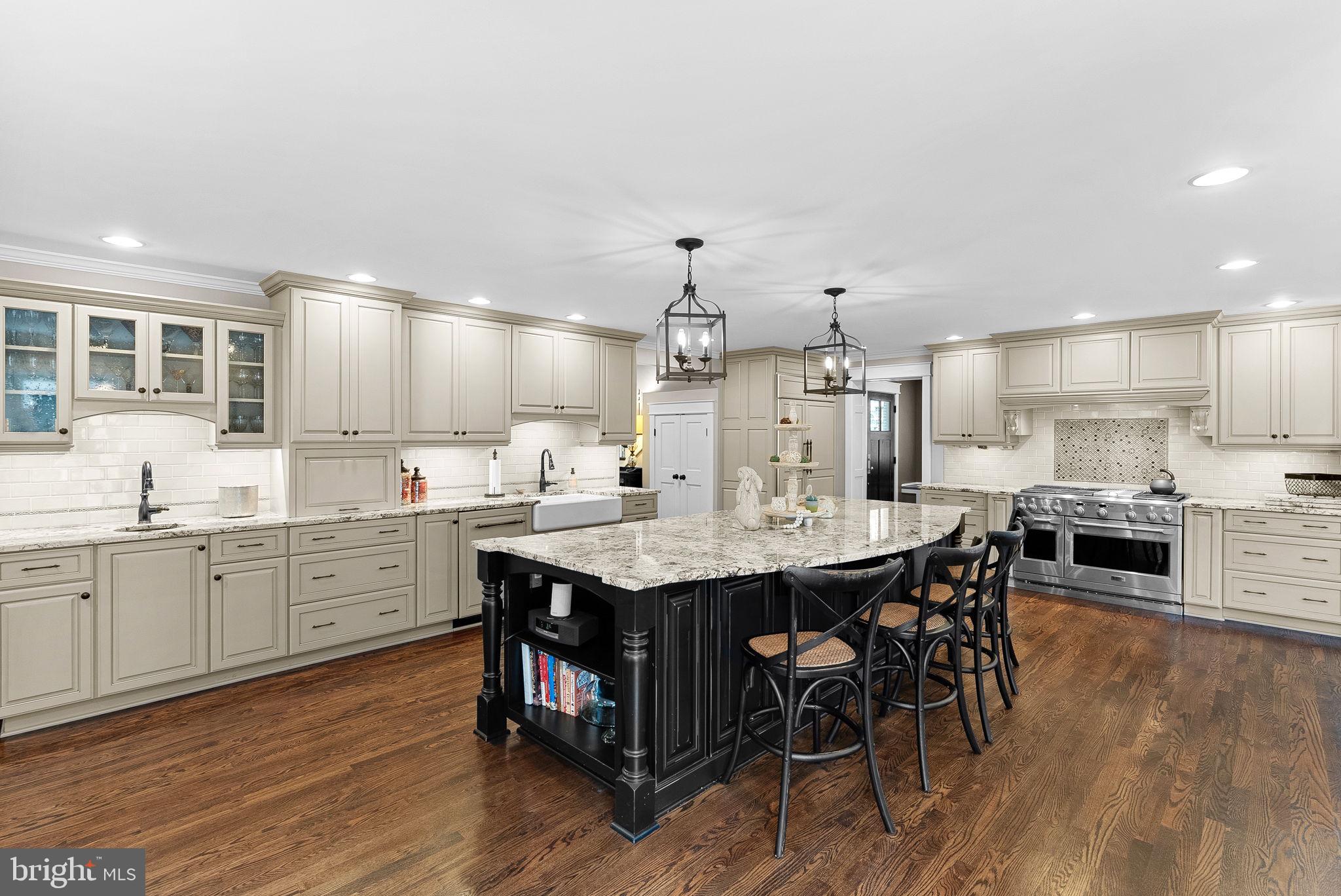 2106 Grayson Place Falls Church, VA 22043 - Photo 18 of 81