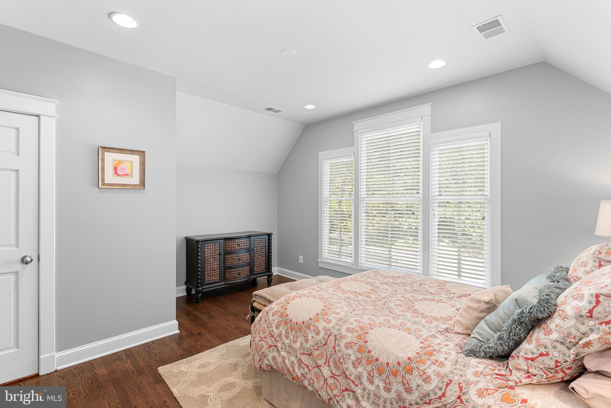 2106 Grayson Place Falls Church, VA 22043 - Photo 51 of 81