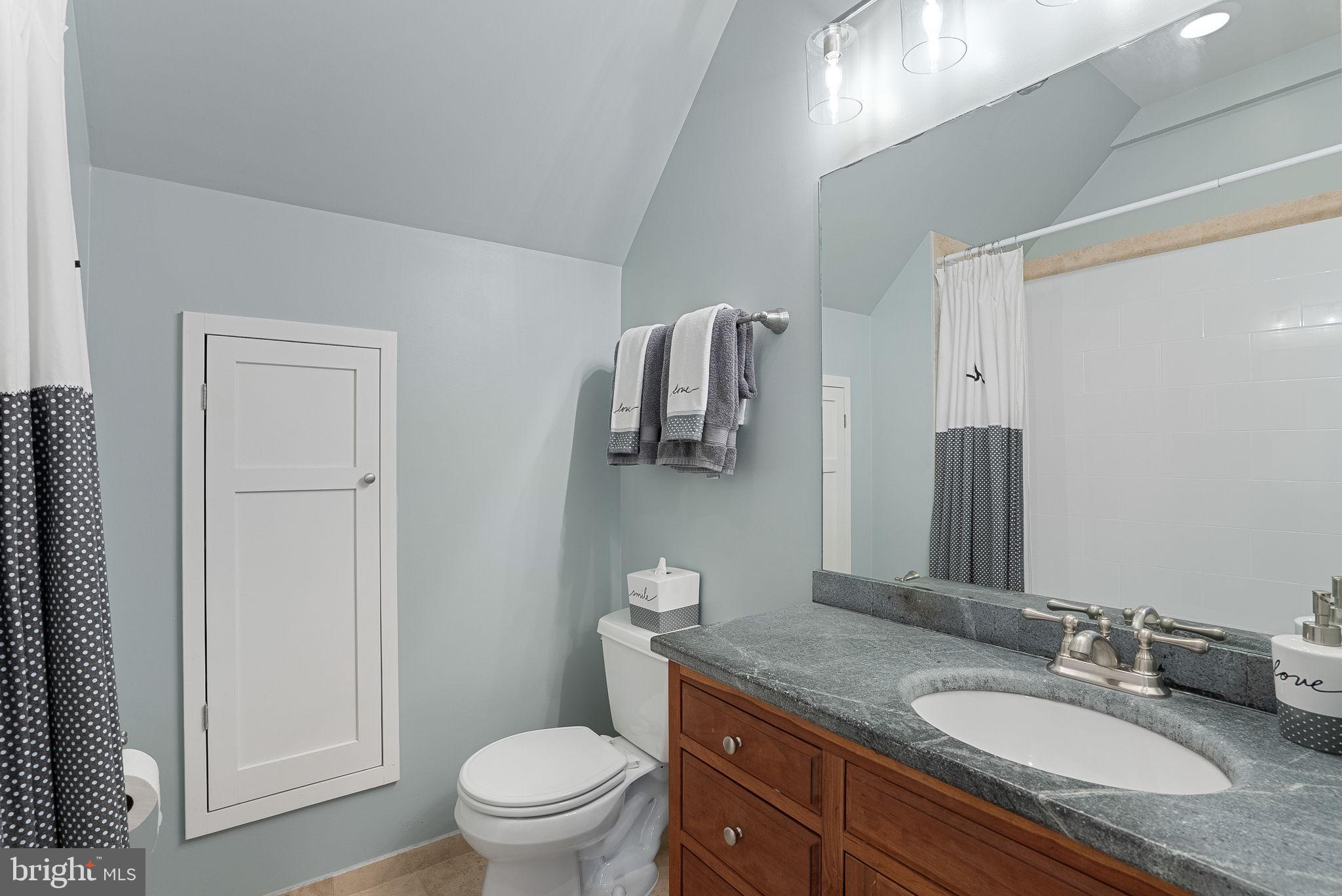 2106 Grayson Place Falls Church, VA 22043 - Photo 58 of 81