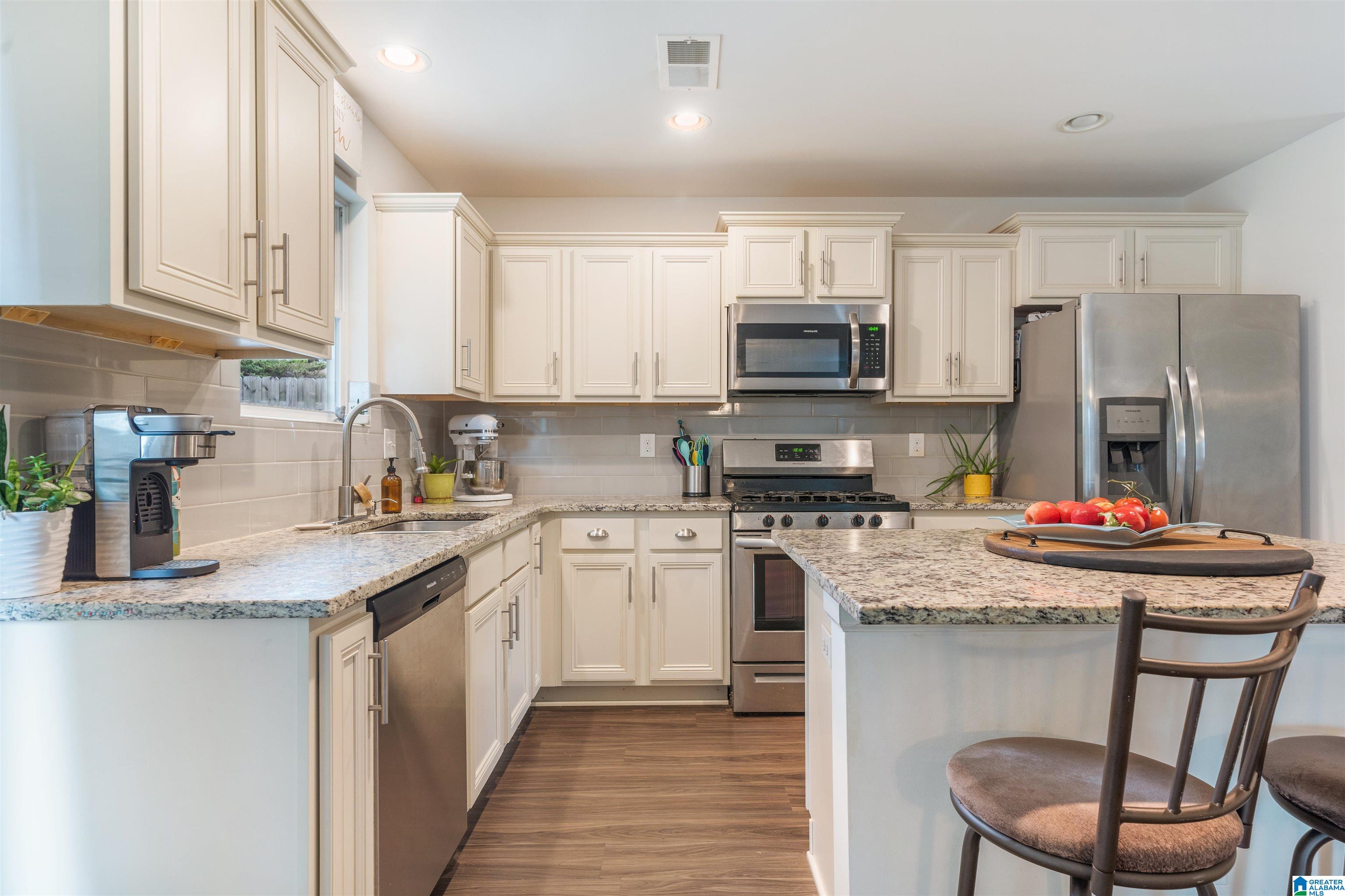 804 Huntington Trace Chelsea, AL 35043 - Photo 6 of 38