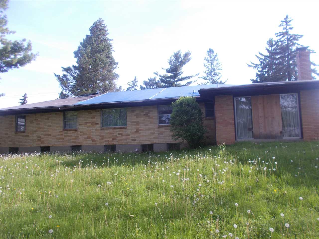 3255 Mackin Road Flint, MI 48504 - Photo 2 of 13