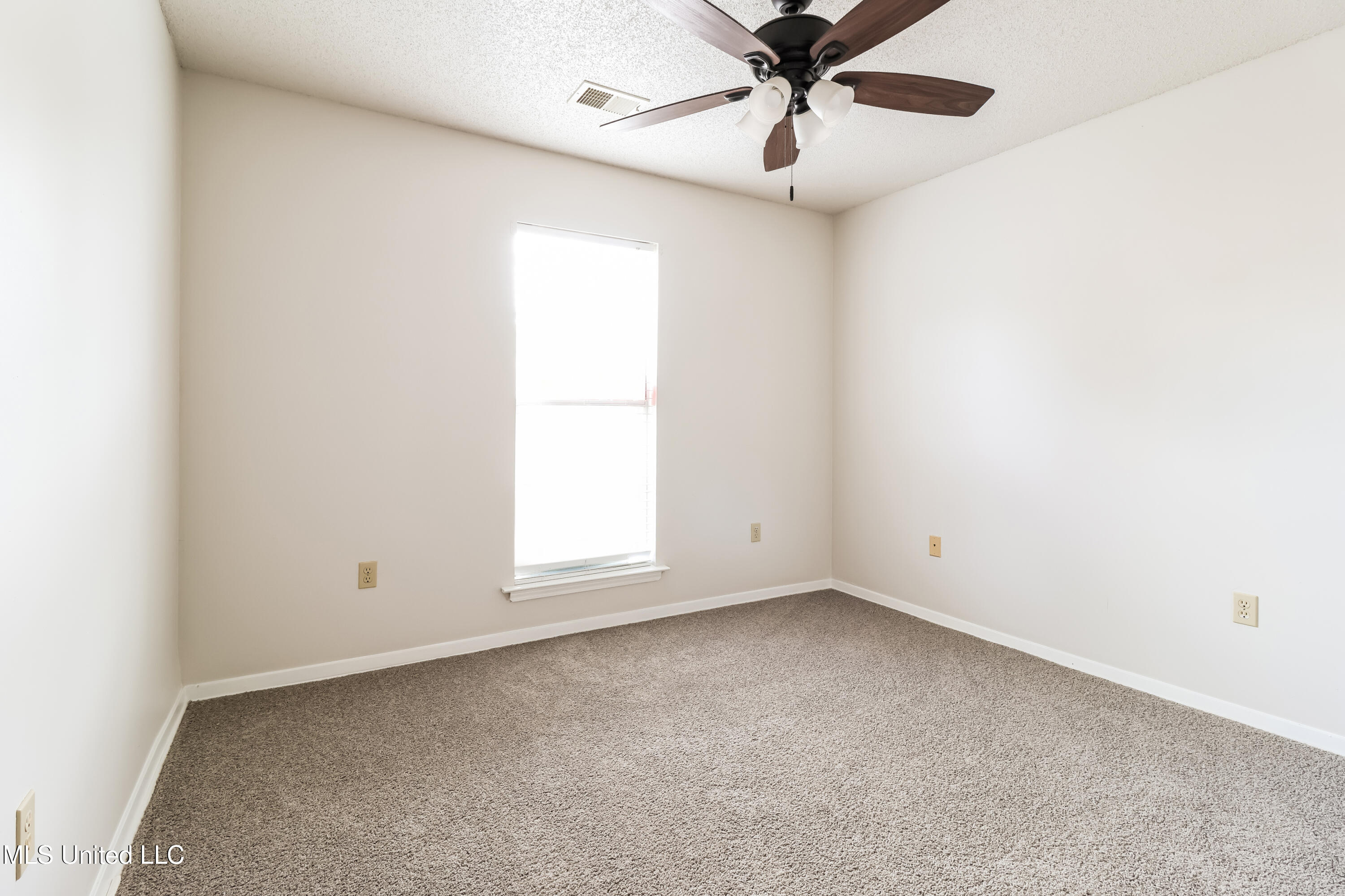 7692 Lilly Lane Southaven, MS 38671 - Photo 12 of 16 012-photo-bedroom-14482920
