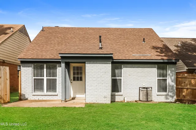 $1,655 | 7692 Lilly Lane, Southaven, MS 38671