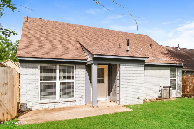 $1,655 | 7692 Lilly Lane, Southaven, MS 38671