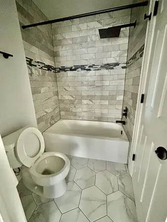 $2,100 | 1278 Robin Drive, Carol Stream, IL 60188