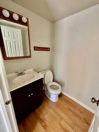 $2,100 | 1278 Robin Drive, Carol Stream, IL 60188