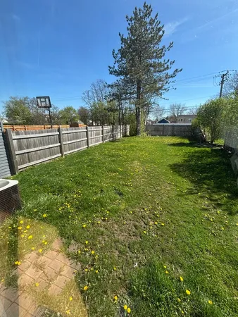 $2,100 | 1278 Robin Drive, Carol Stream, IL 60188