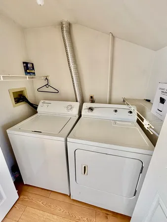 $2,100 | 1278 Robin Drive, Carol Stream, IL 60188