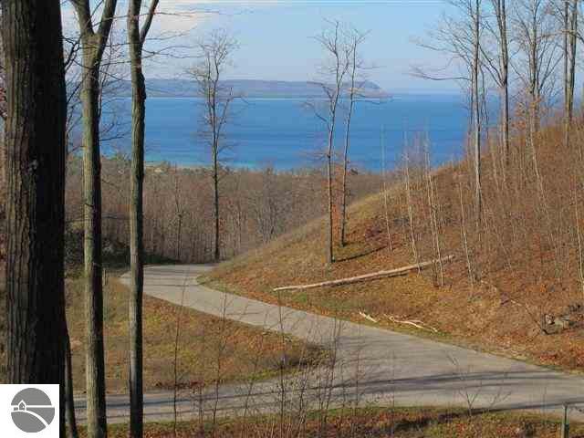 2171 South Ridge Road Lake Leelanau, MI 49653 - Photo 6 of 14 1814283-5.JPG