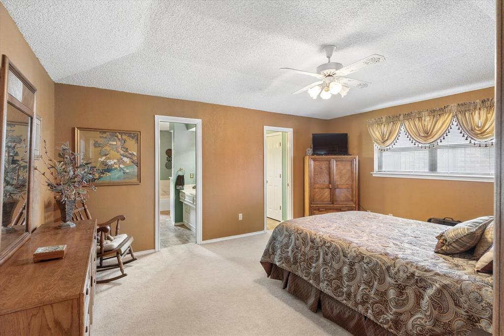 1401 Clover Hill Road Mansfield, TX 76063 - Photo 16 of 25