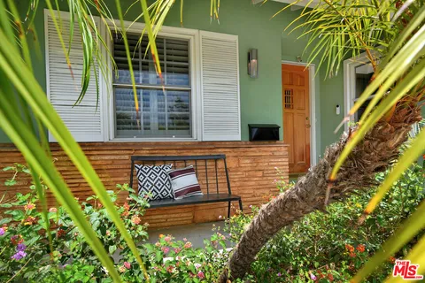 $1,250,000 | 5460 Noble Avenue, Sherman Oaks, CA 91411