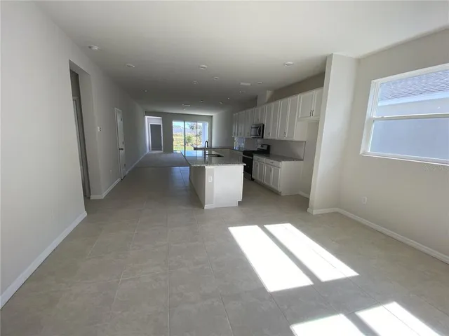 $2,400 | 5659 Del Coronado Drive, Apollo Beach, FL 33572