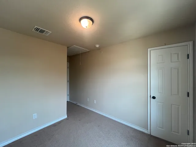 an empty room with a empty space