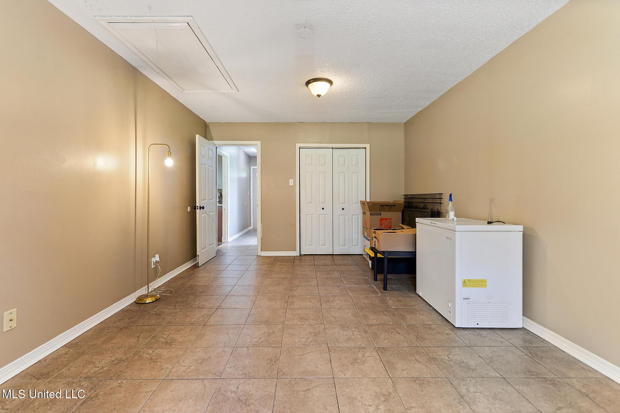 21292 Mennonite Road Gulfport, MS 39503 - Photo 12 of 34 012