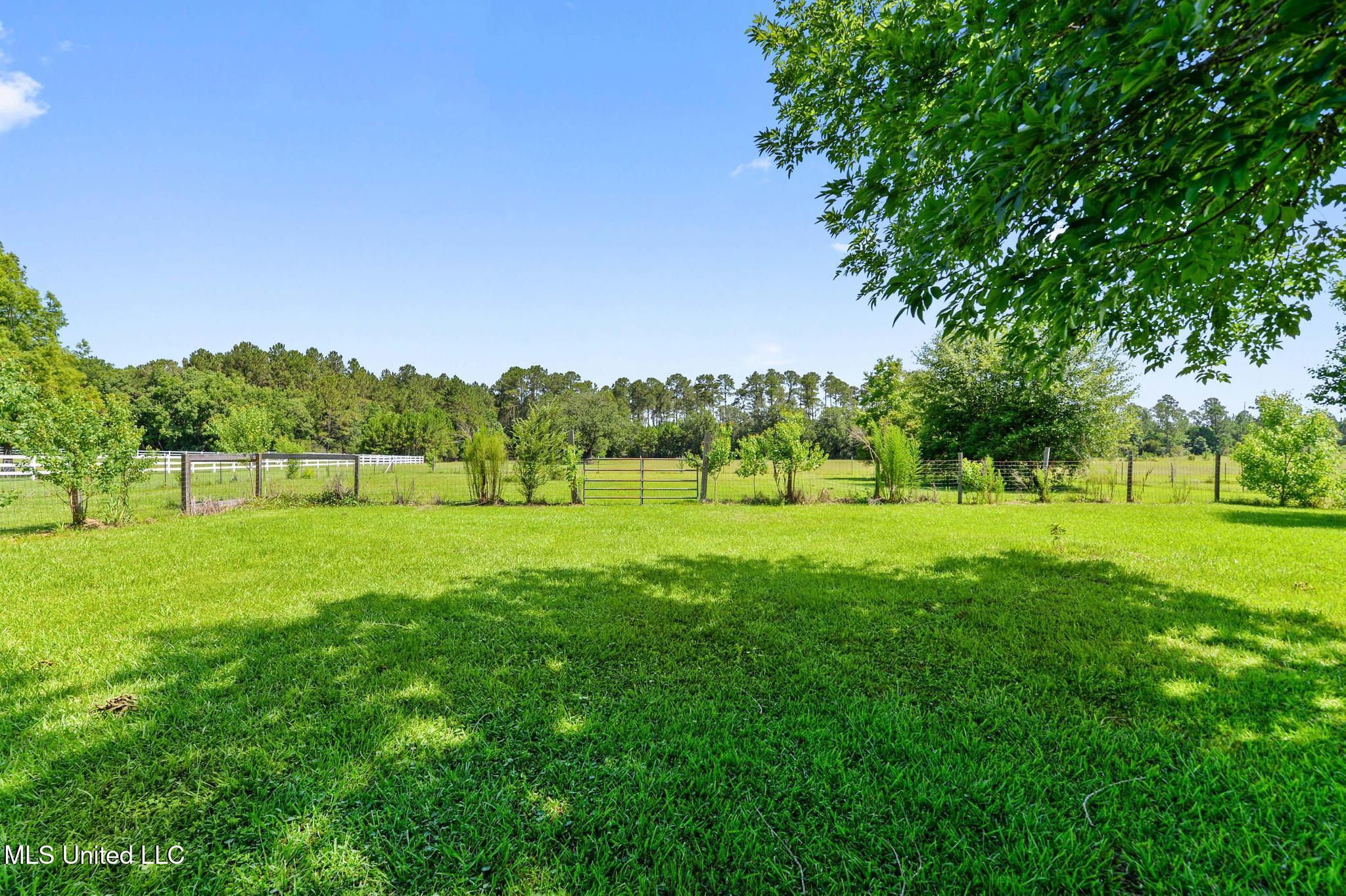 21292 Mennonite Road Gulfport, MS 39503 - Photo 23 of 34 023