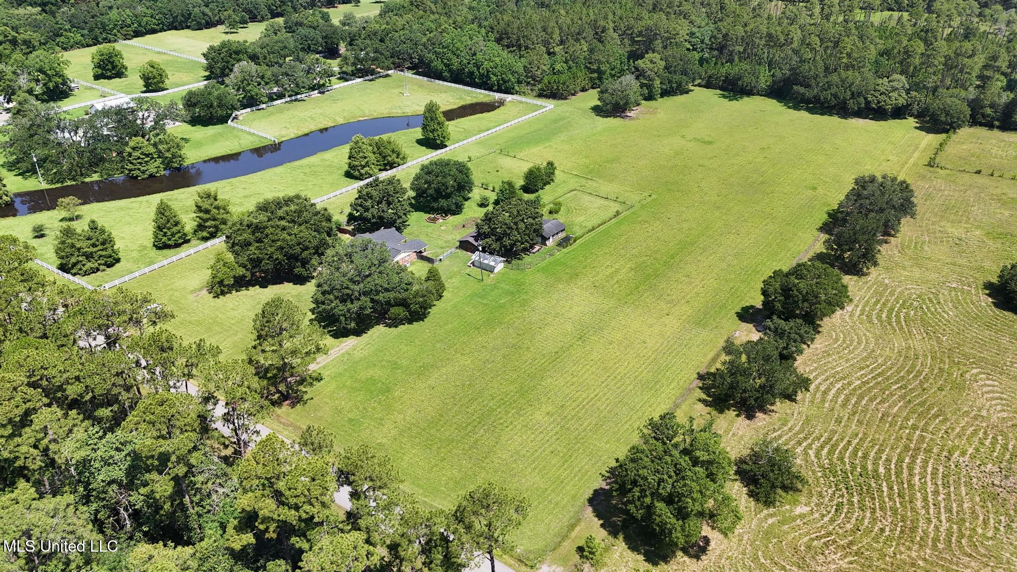 21292 Mennonite Road Gulfport, MS 39503 - Photo 26 of 34 026