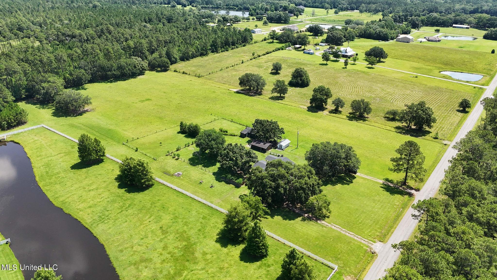21292 Mennonite Road Gulfport, MS 39503 - Photo 33 of 34 033