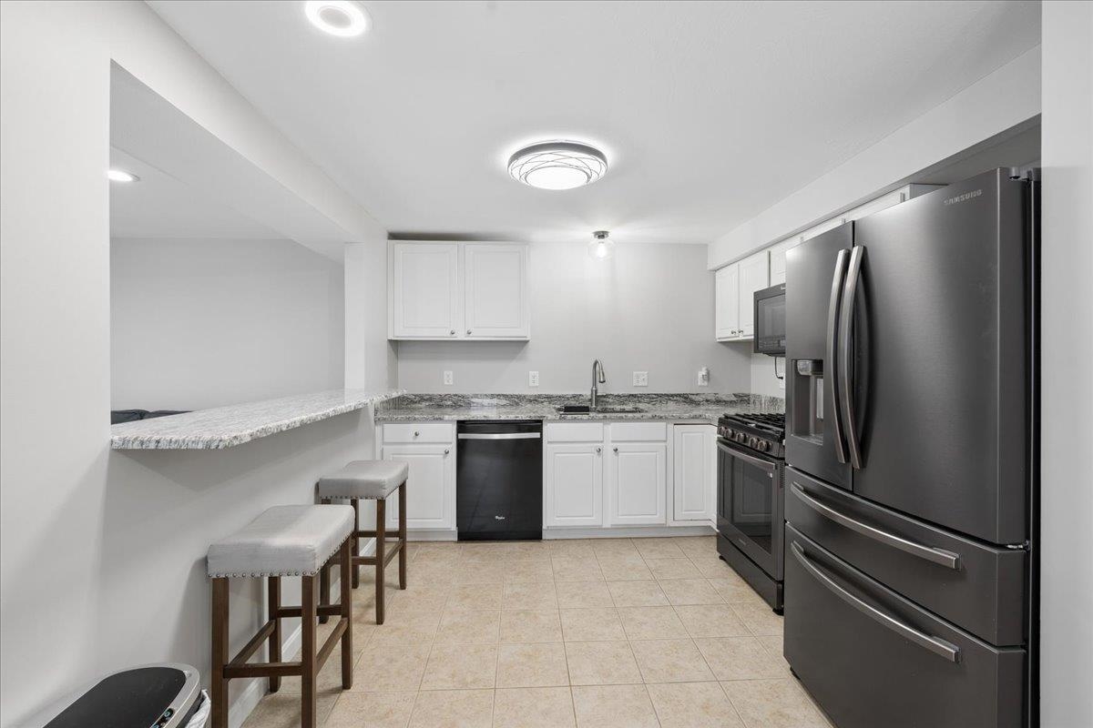 62 Collins Landing Road, Unit 61 Weare, NH 03281 - Photo 10 of 51 Gallery Image 10